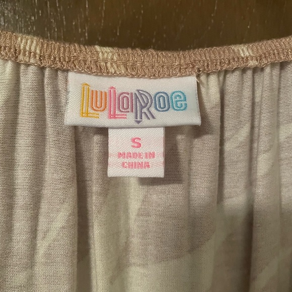 EUC LulaRoe Debra peasant top-LIKE NEW Zebra print - Picture 2 of 3